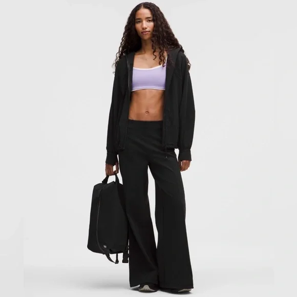 Lululemon Define Black High-Rise Wide-Leg
Pant Luon (M) Brand New with Tags. - Picture 1 of 7